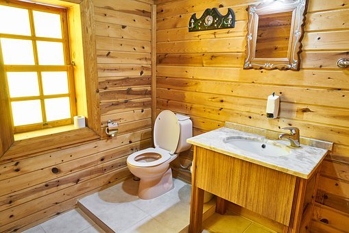 Łazienka z drewnem